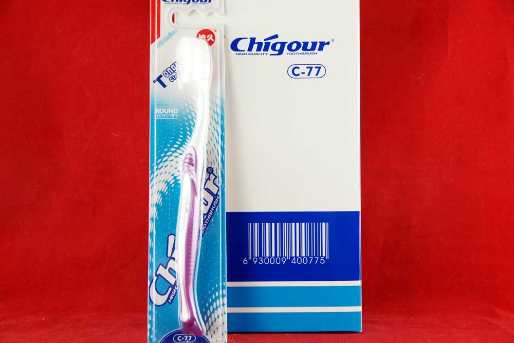 ORALEX BROSSE A DENTS  POILS EN FIBRE DE CARBONE REFERENCE C-77