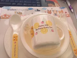 INDEX LIVING MALL KIDS 2 ASSIETTES + TASSE + CUILLERE + FOURCHETTE