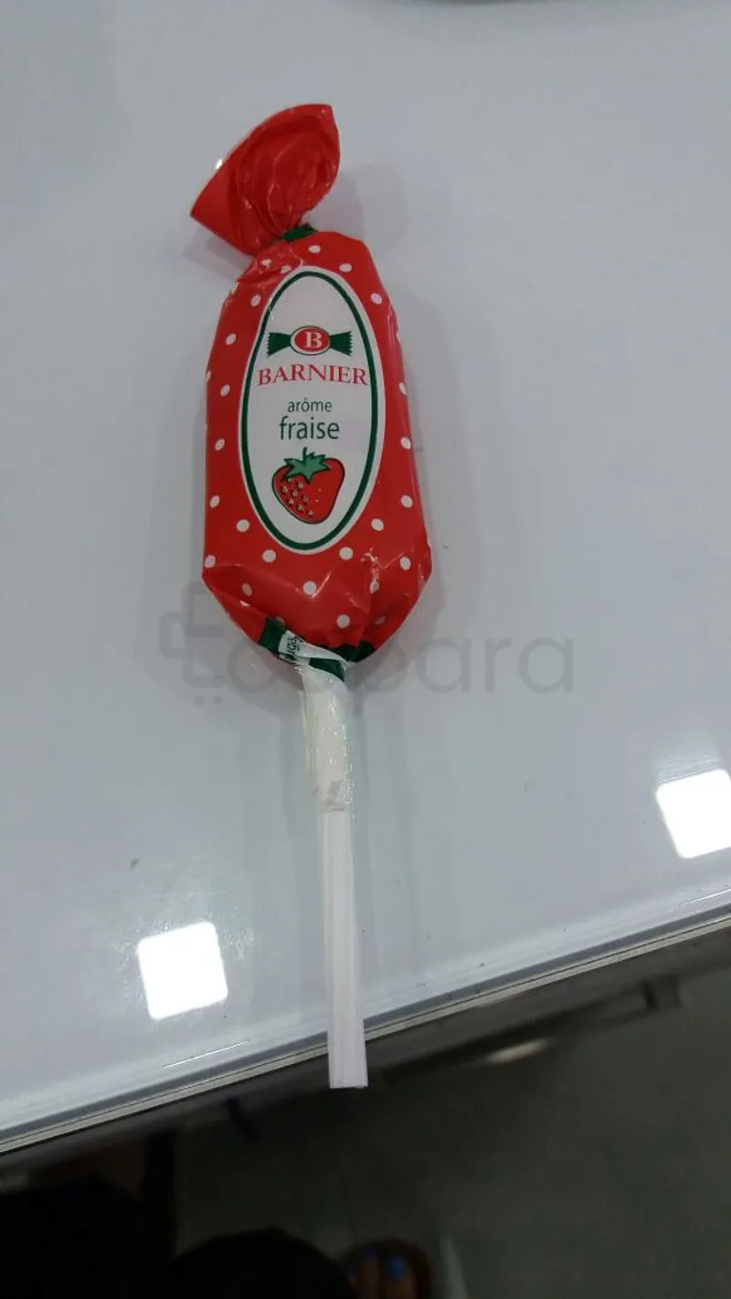 TUTTI FRUITTI SUCETTE BARNIER FRAISE