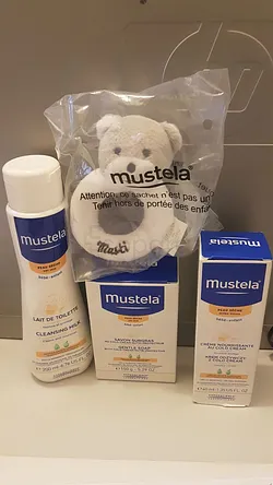 MUSTELA PACK LAIT DE TOILETTE PEAU SECHE 200ML + COLD CREME PEAU SECHE 40ML + SAVON SURGRAS PEAU SECHE 150G + CADEAU MUSTI
