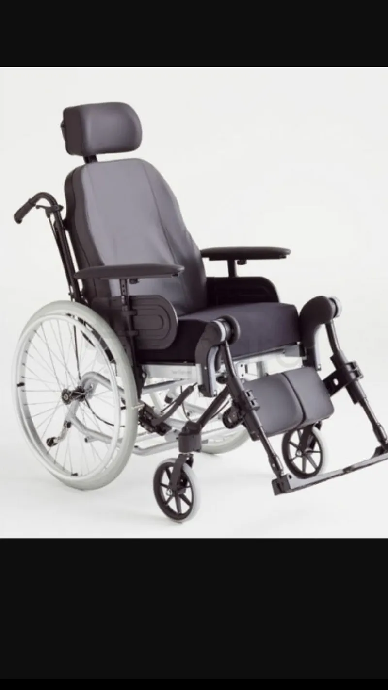 FAUTEUIL ROULANT P/TETRAPLEGIQUE NOIR ADULTE
