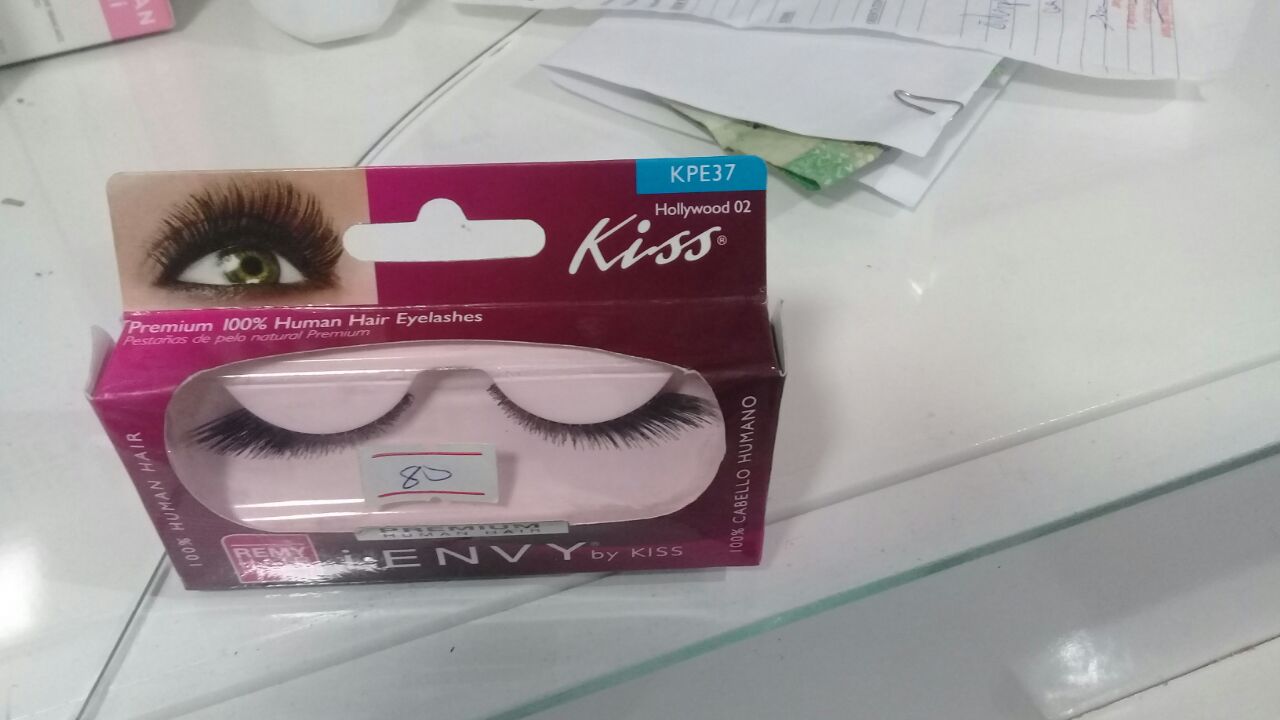 KISS HOLLYWOOD 02 FAUX CILS REFERENCE KPE37