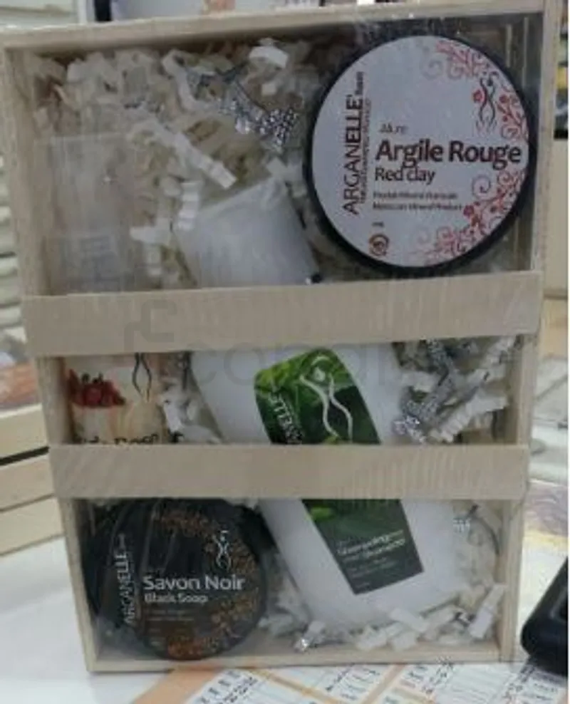 ARGANELLE COFFRET HAMMAM ALLURE SHAMPOOING 200ML + ALLURE ARGILE ROUGE 200G + ALLURE SAVON NOIR 200G + EAU DE ROSE 60ML