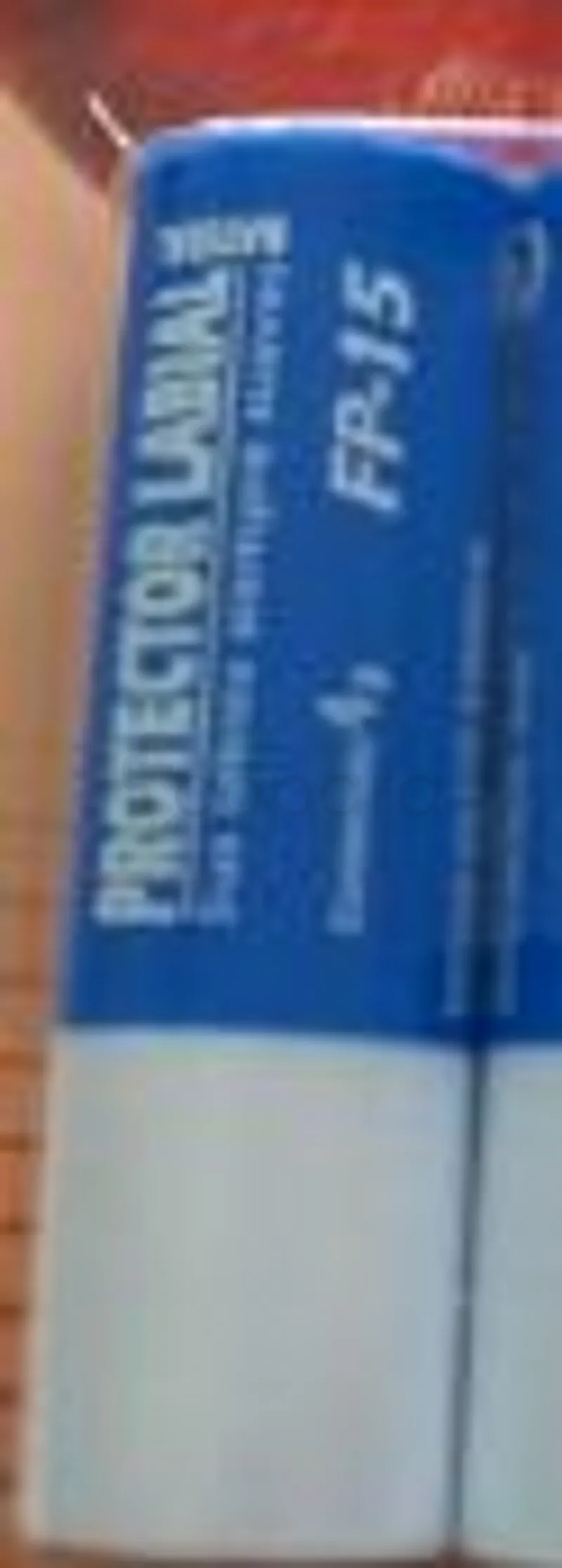 NATURAL PROTECTOR LABIAL BAUME A LEVRES BEURRE DE CACAO PAR UNITE