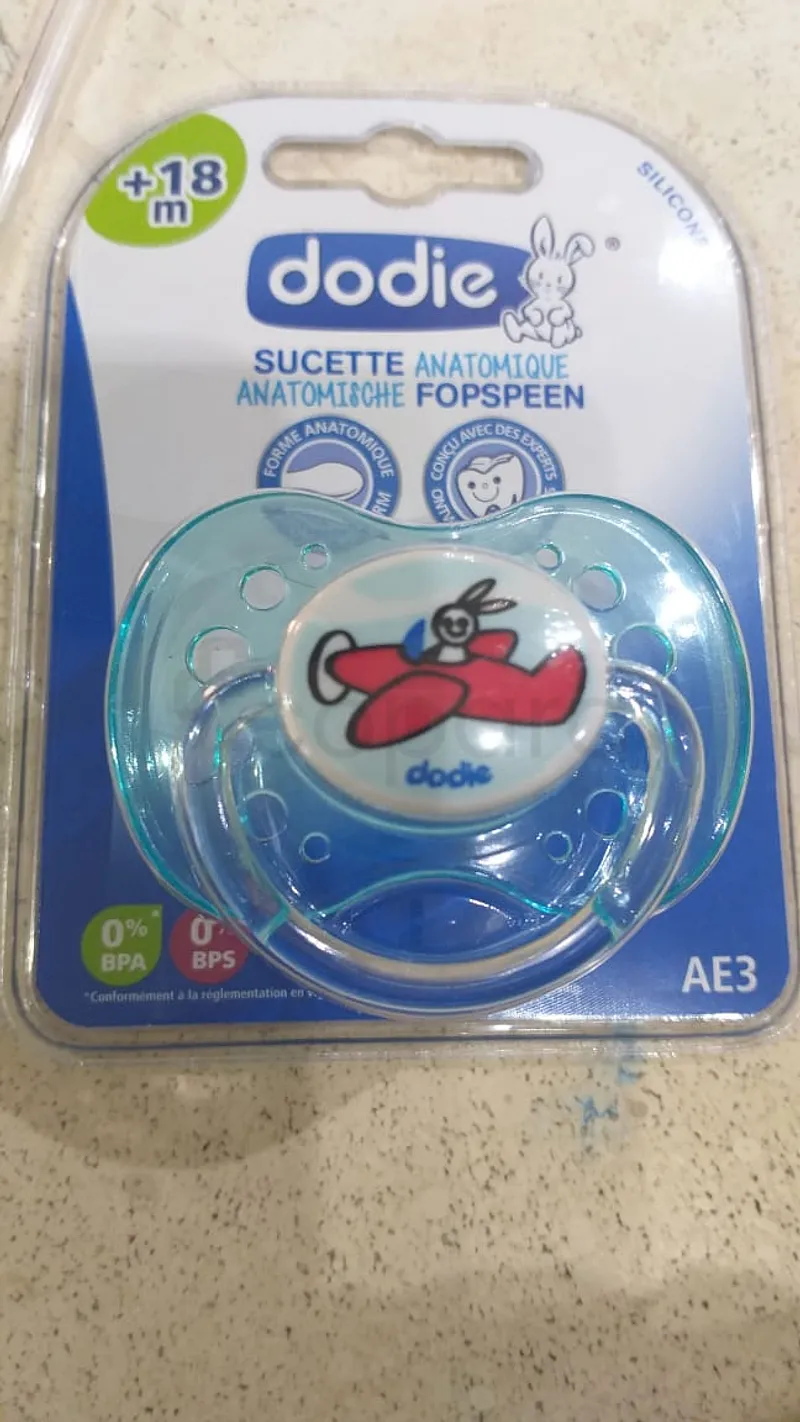 DODIE SUCETTE ANATOMIQUE +18MOIS REFERENCE AE3