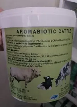 AROMABIOTIC CATTLE SEAU 500G