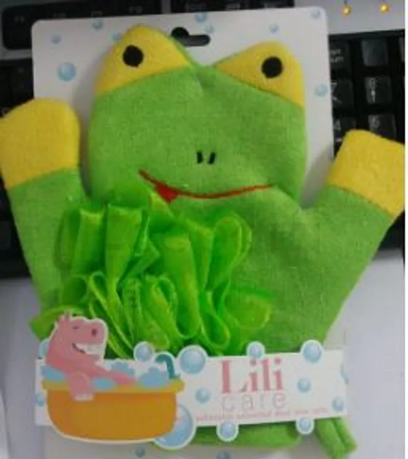LILI CARE GENTLY EXFOLIATES UNWANTED DEAD SKIN CELLS GANT EXFOLIANT
