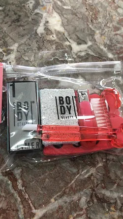 BODY BEAUTY TROUSSE MANUCURE