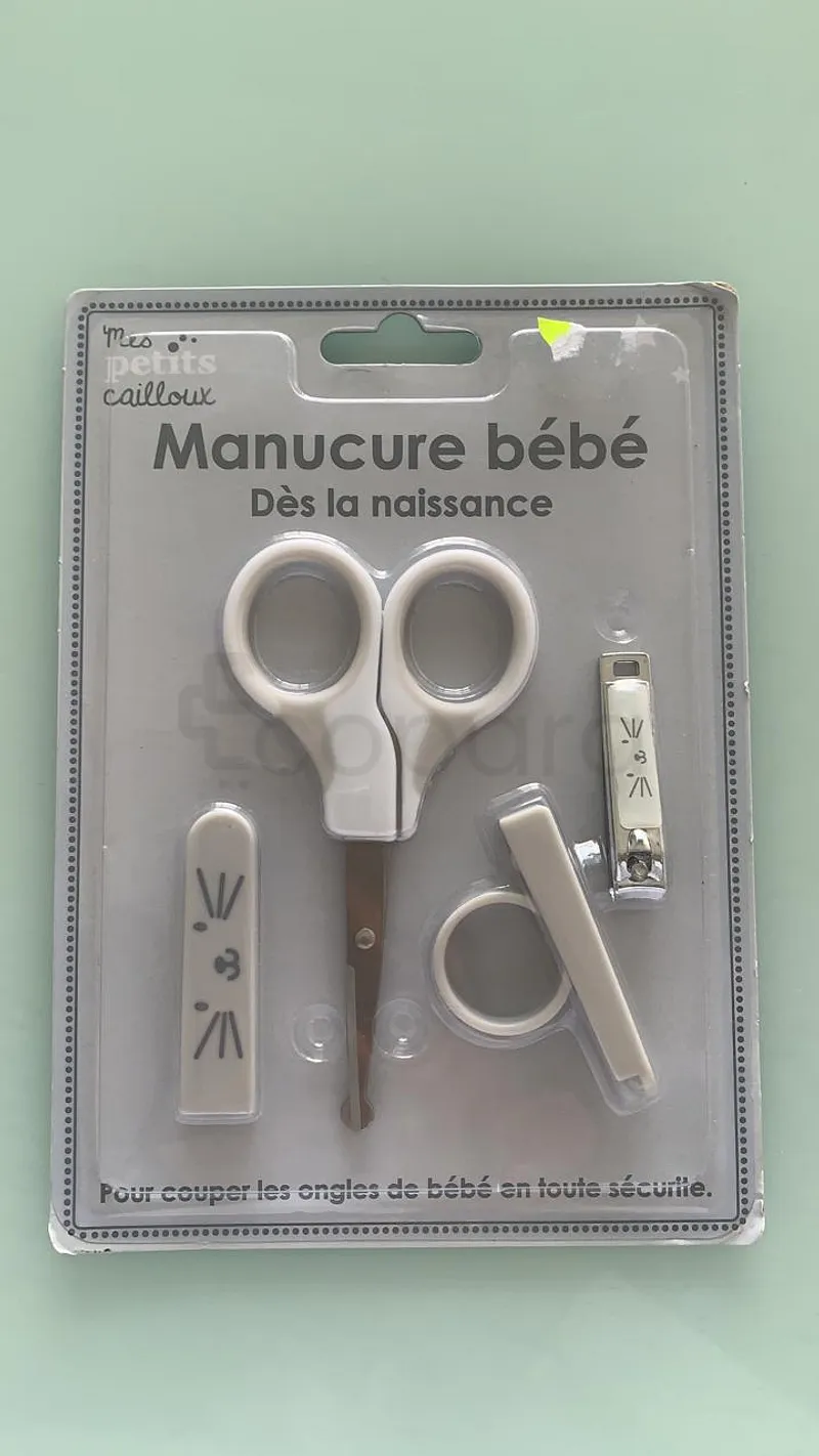 MES PETITE CAILLOUX MANUCURE BEBE DES LA NAISSANCE