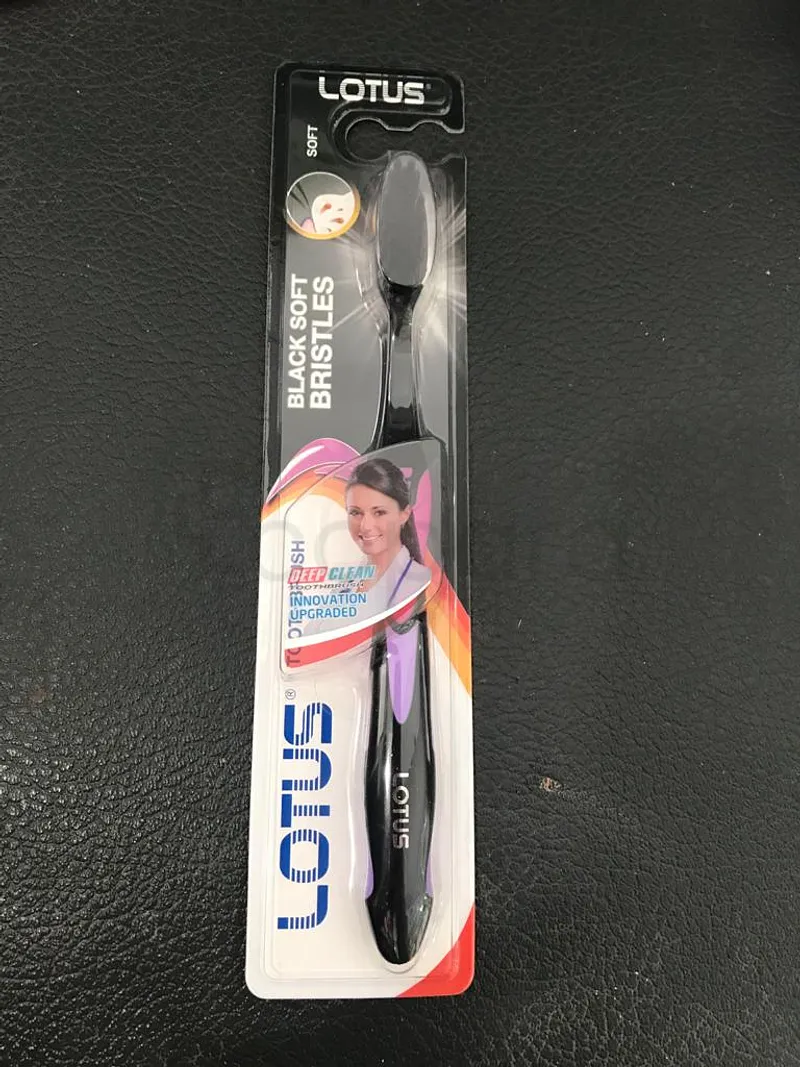 LOTUS BROSSE A DENTS BLACK SOFT BRISTLES REFERENCE L-517BH