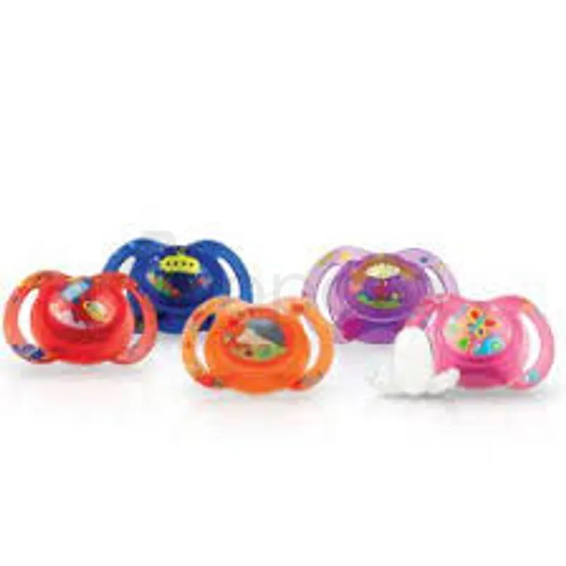 NUBY SUCETTE EN SILICONE BOWTIE OVAL 0-6MOIS REFERENCE ID5816SFSN