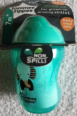 TOMMEE TIPPEE TASSE PAILLE +6MOIS