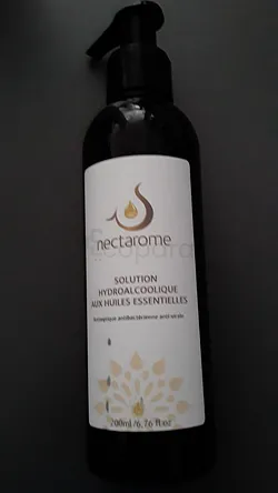NECTAROME SOLUTION HYDROALCOOLIQUE AUX HUILES ESSENTIELLES 200ML