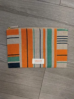 VICHY TROUSSE SOLAIRE 2020