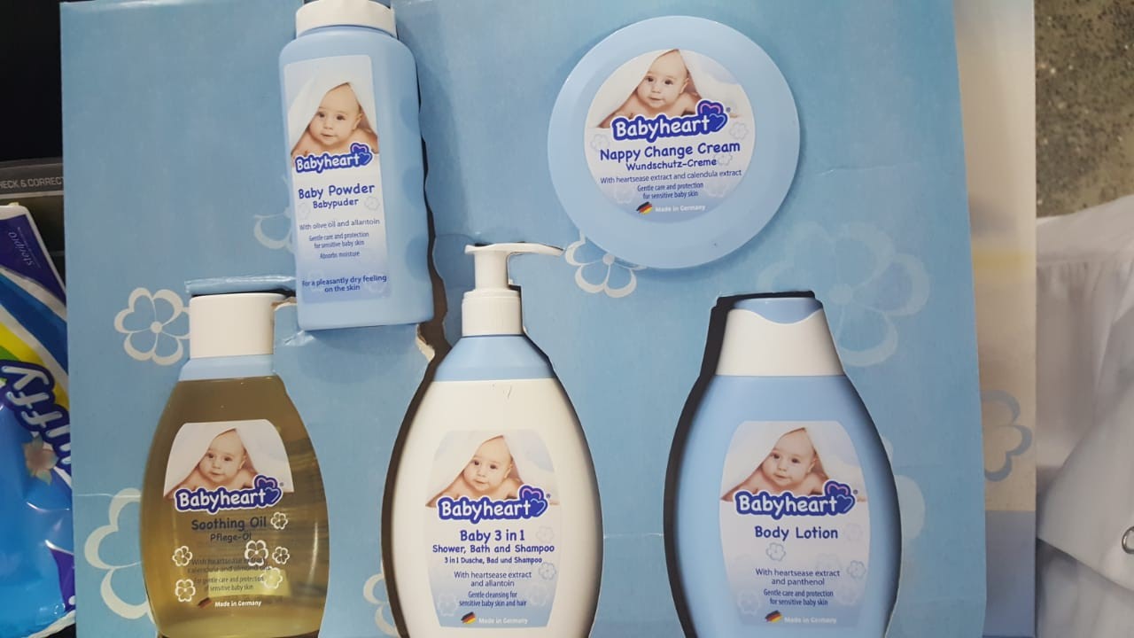 BABYHEART COFFRET DECOUVERTS 6 PIECES BABY POWDER + NAPPY CHANGE CREAM + BODY LOTION + SHOWER BATH + SOOTHING OIL + SOFT CREAM
