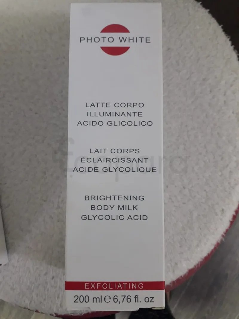 M&D PHOTO WHITE LAIT CORPS ÉCLAIRCISSANT 200ML