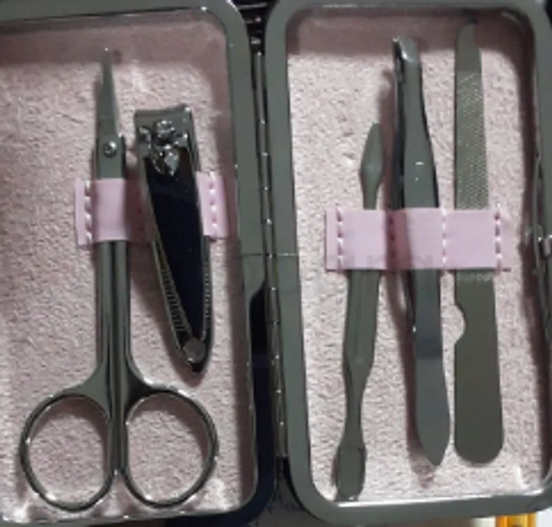 LILI CARE PACK POUR ONGLES AVEC BOITE OFFERTE