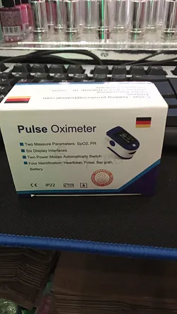 FINGERTIP PULSE OXIMETER OXYMETRE REFERENCE C01