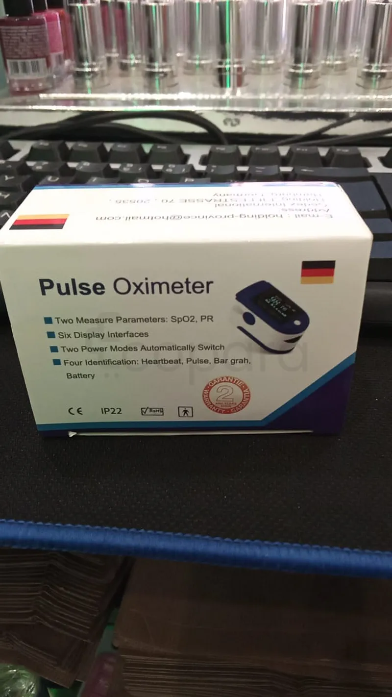 FINGERTIP PULSE OXIMETER OXYMETRE REFERENCE C01
