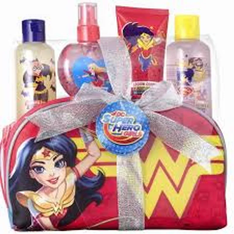DC SUPER HERO GIRLS PACK COLONIA + SHAMPOOING + BODY LOTION + GEL DOUCHE + TROUSSE OFFERTE