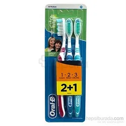 ORAL-B BROSSE A DENTS NATURAL 2+1