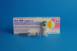 ACT HIB 10µG/0.5ML POUDRE POUR SUSPENSION INJECTABLE